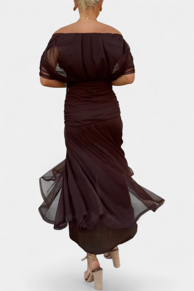 C&G™ | Elegant Dress with V-Neckline