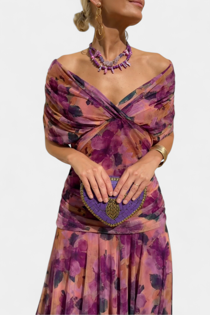 C&G™ | Elegant Dress with V-Neckline