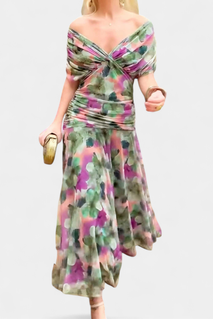 C&G™ | Elegant Dress with V-Neckline