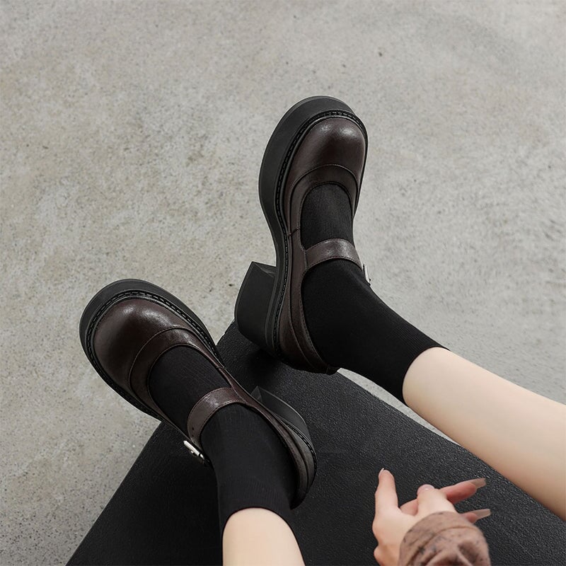 C&G™| Pela Leather Pumps