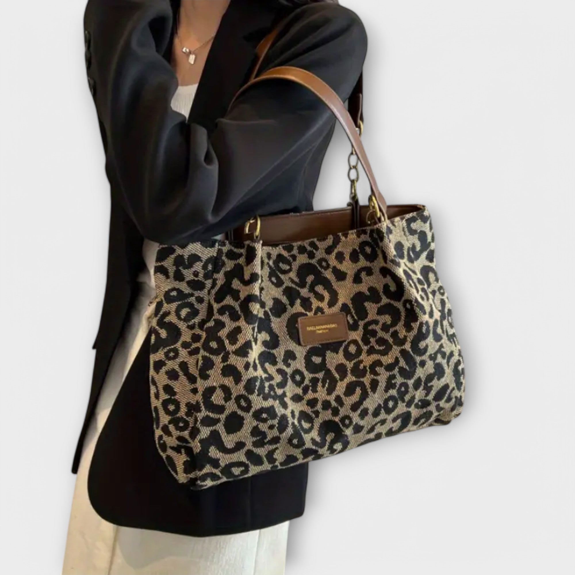 C&G™| Olivia Leopard Canvas Tote