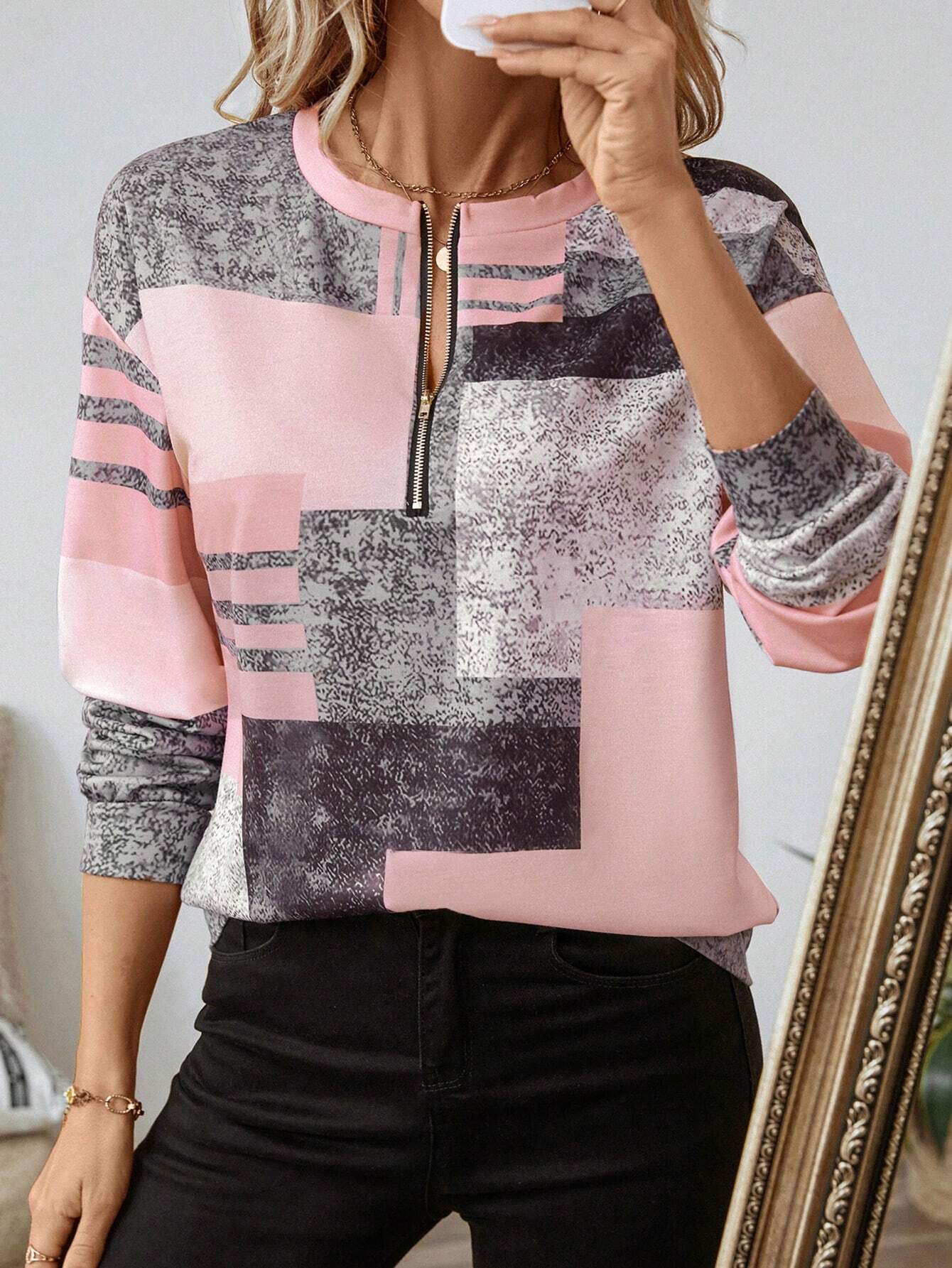 C&G™ | Geometric Zip Top