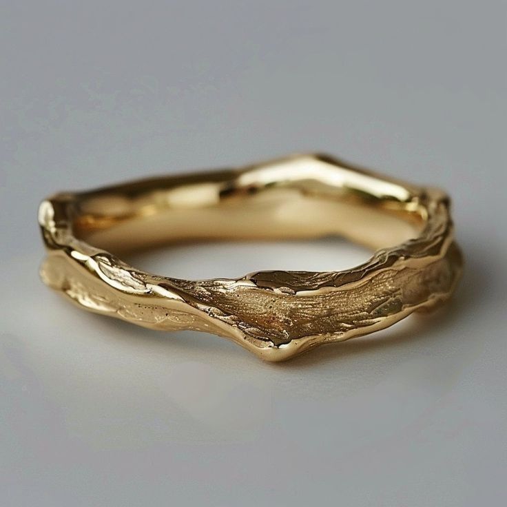 C&G™| Vintage Ring In Forged Gold