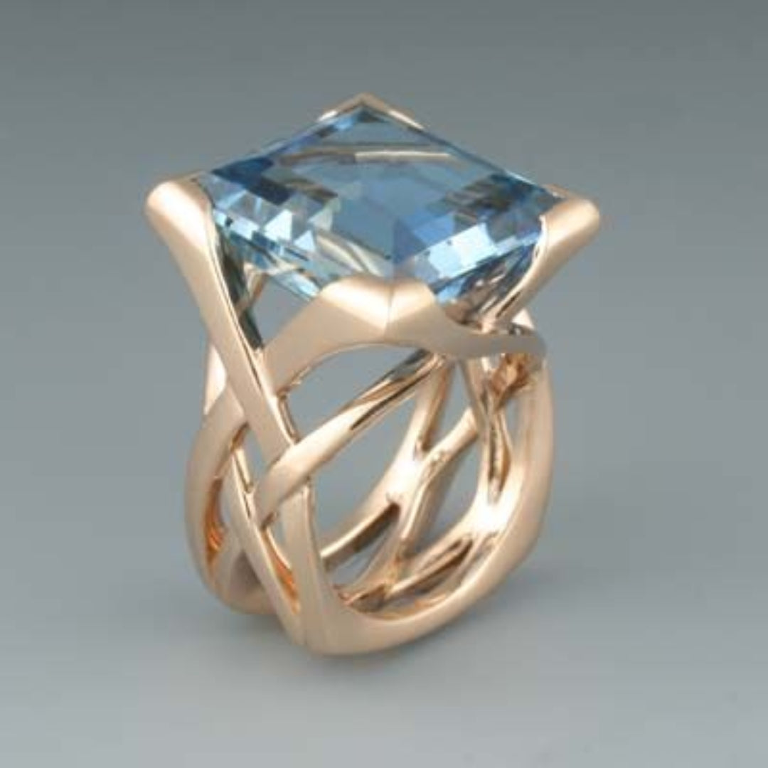 C&G™| Vintage Blue Zirconia Ring In Rose Gold