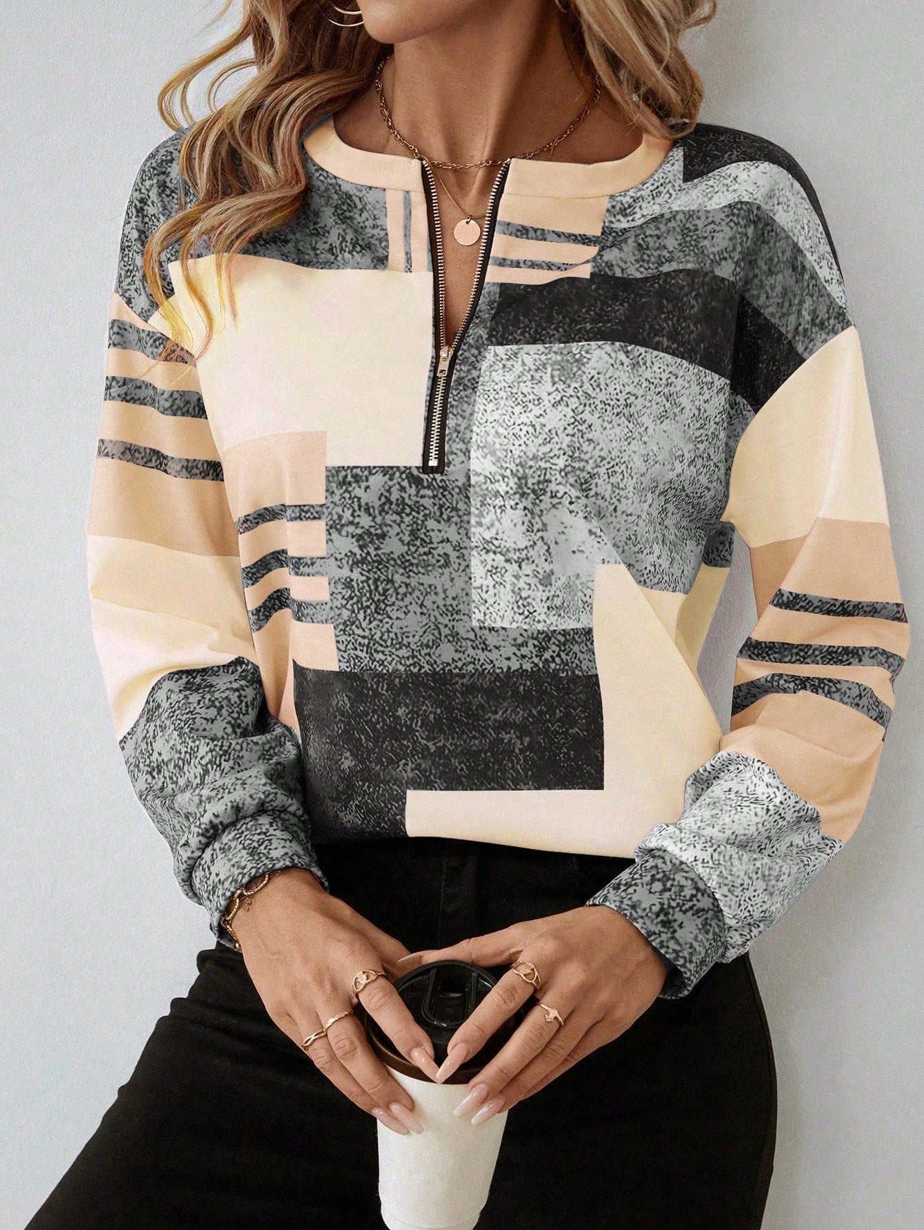 C&G™ | Geometric Zip Top