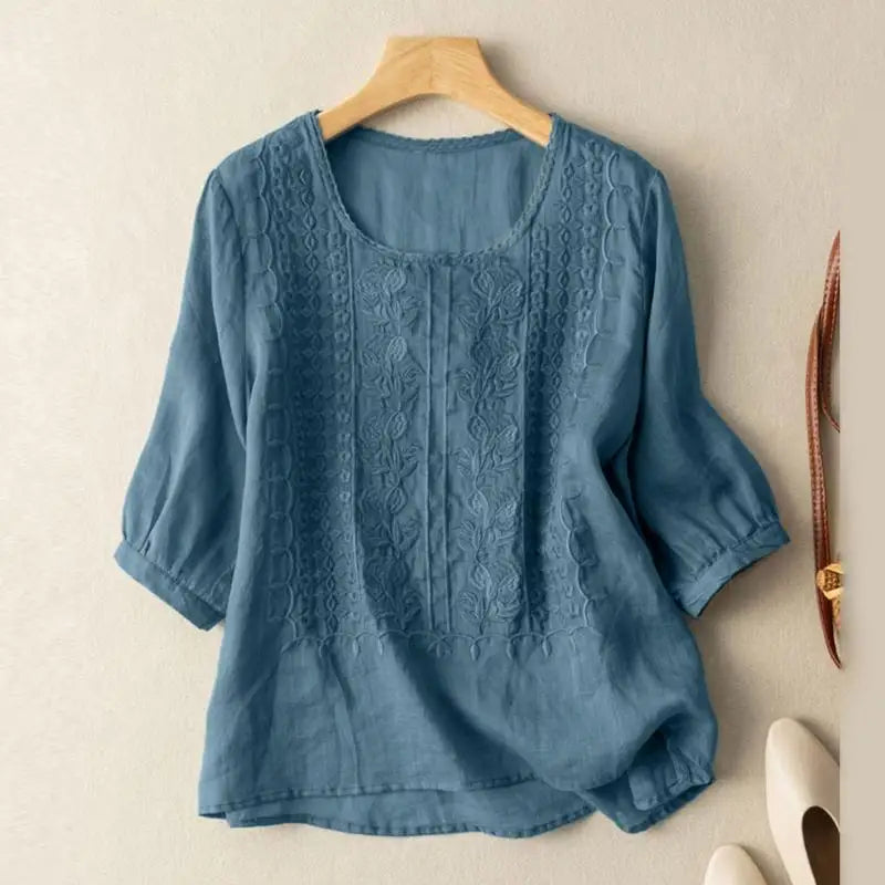 C&G™| Aurora Embroidered Relaxed Blouse