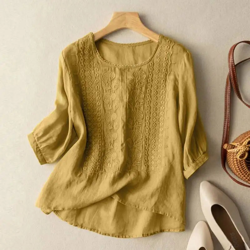 C&G™| Aurora Embroidered Relaxed Blouse