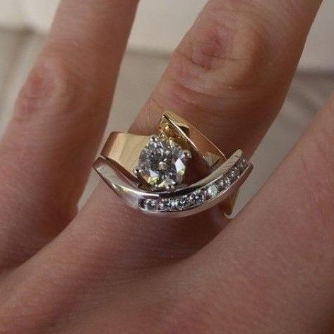 C&G™| Vintage Irregular Gold And Silver Zirconia Ring.