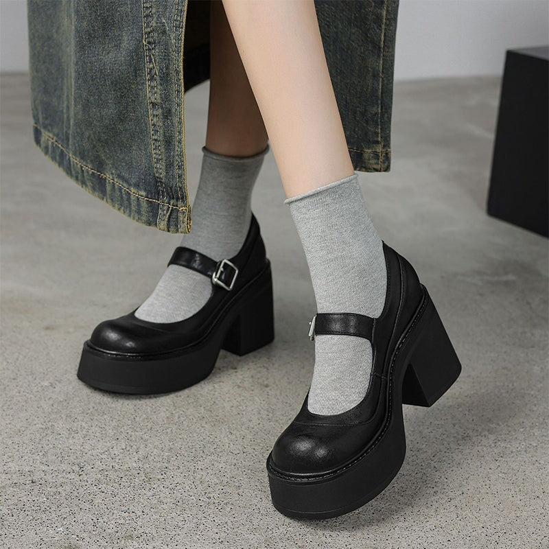 C&G™| Pela Leather Pumps